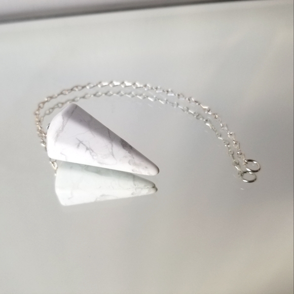 Howlite Pendulum - Picture 4 of 6
